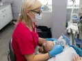 Znieczulenie u dentysty: Alergia czy strach? Rozpoznaj objawy!