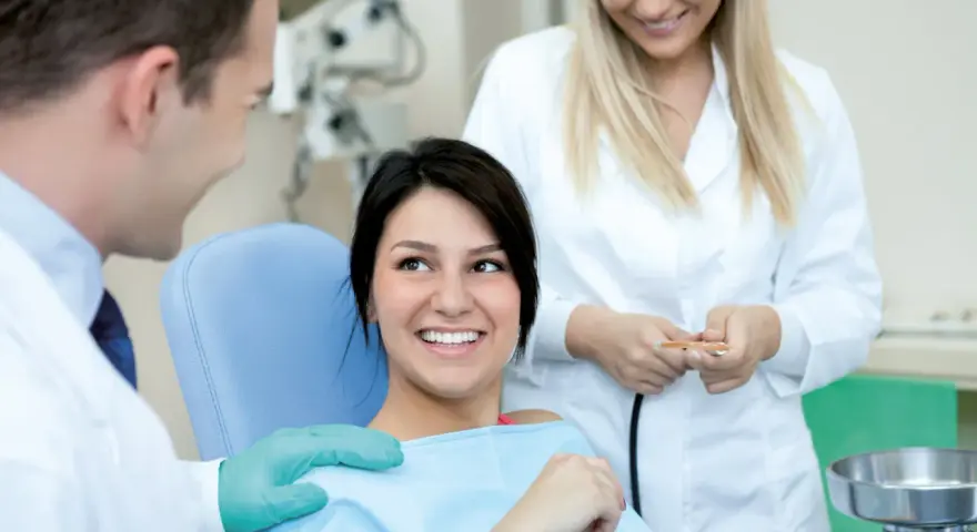 Dentysta bez stresu: Jak skutecznie rozmawiać i pytać?